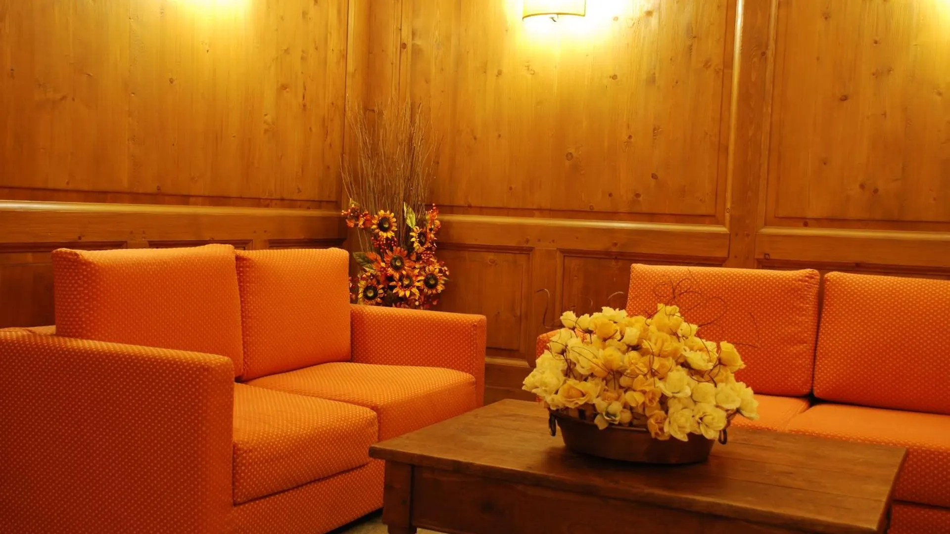 Residence Deborah Madesimo Aparthotel